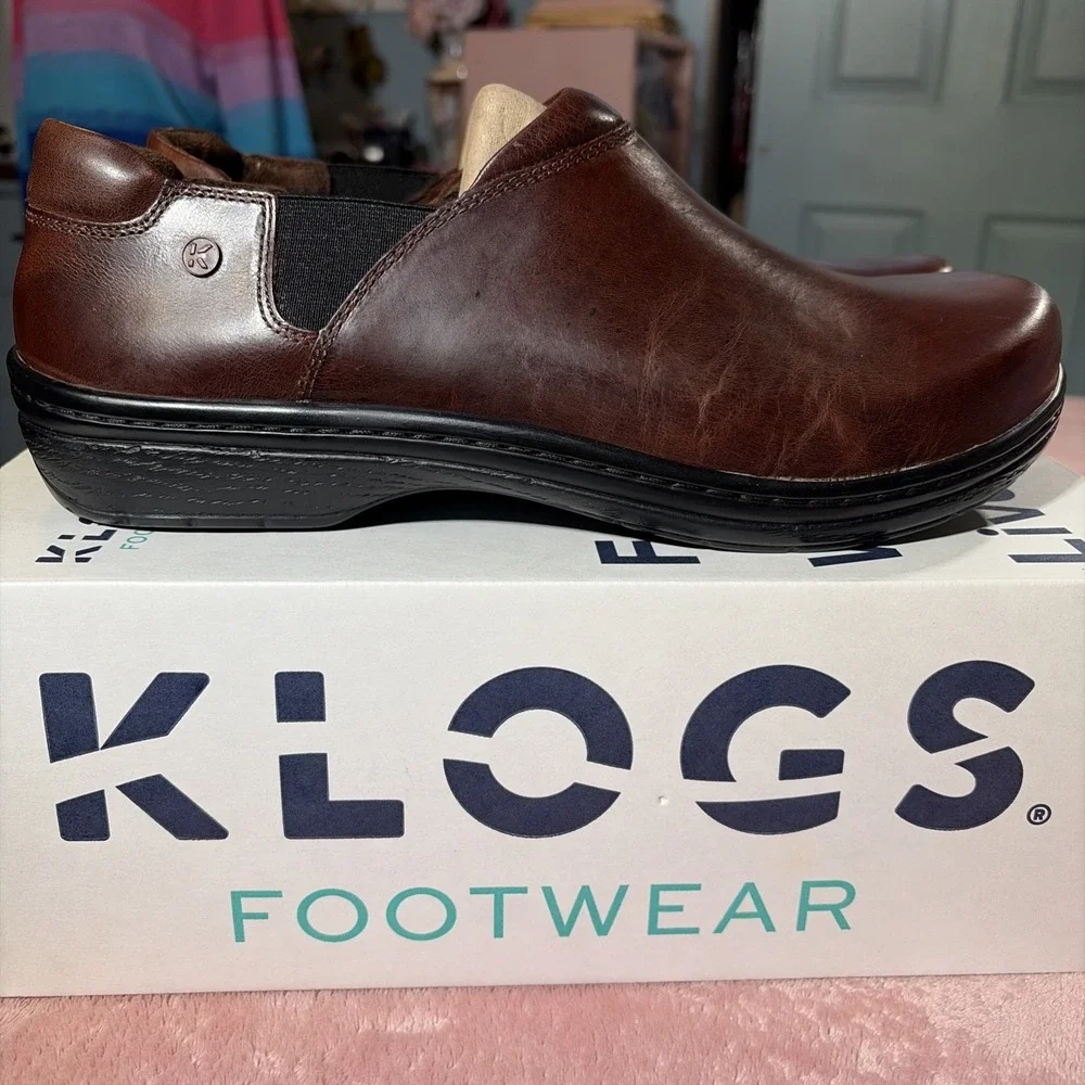 Klogs footwear raven